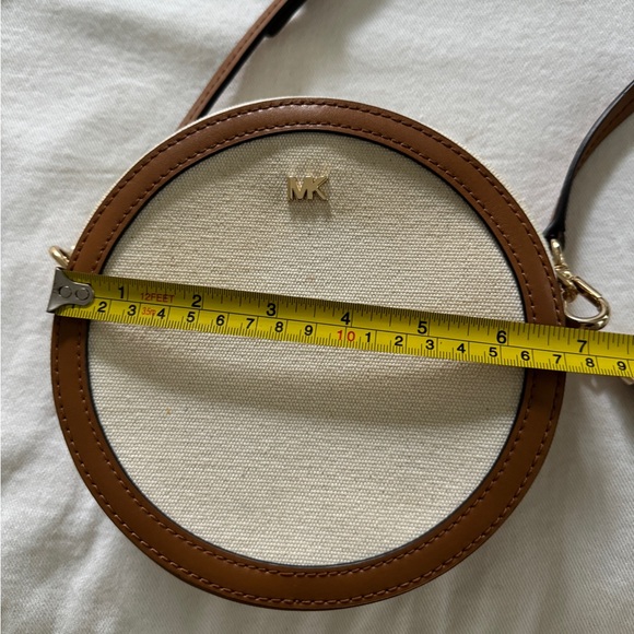 MK Small Canteen Crossbody Round Bag Purse - Picture 13 of 15